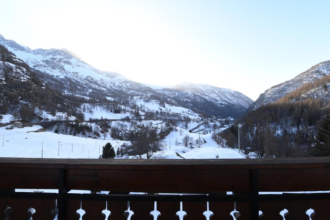 Hotel Rascard Valtournenche Exterior photo