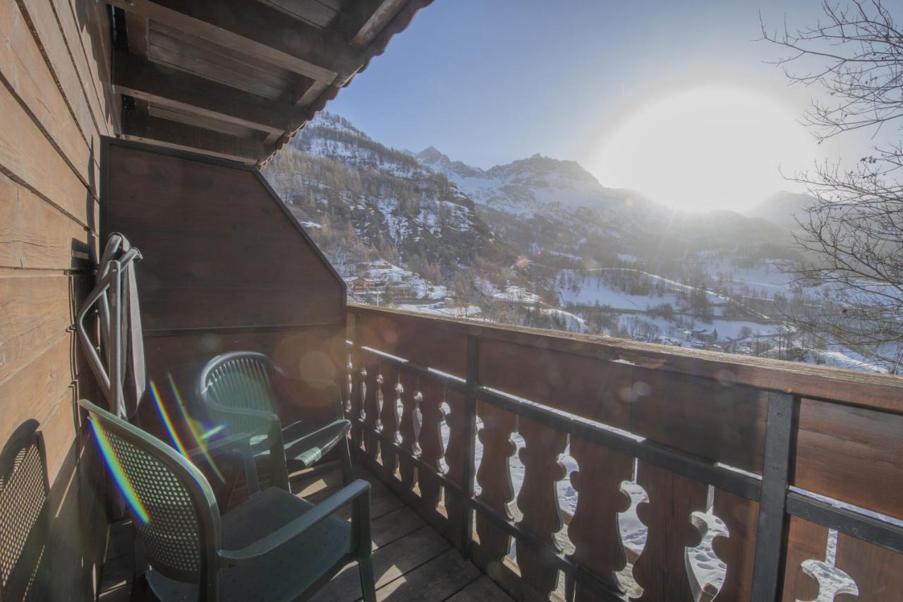 Hotel Rascard Valtournenche Exterior photo